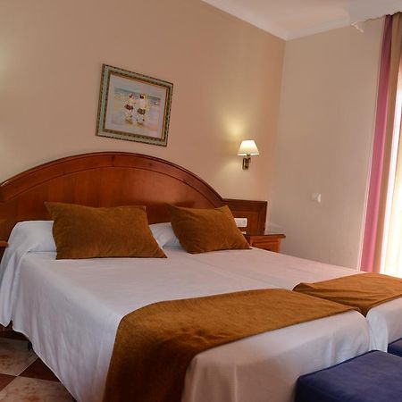 Hostal Cabo Roche Conil De La Frontera Extérieur photo
