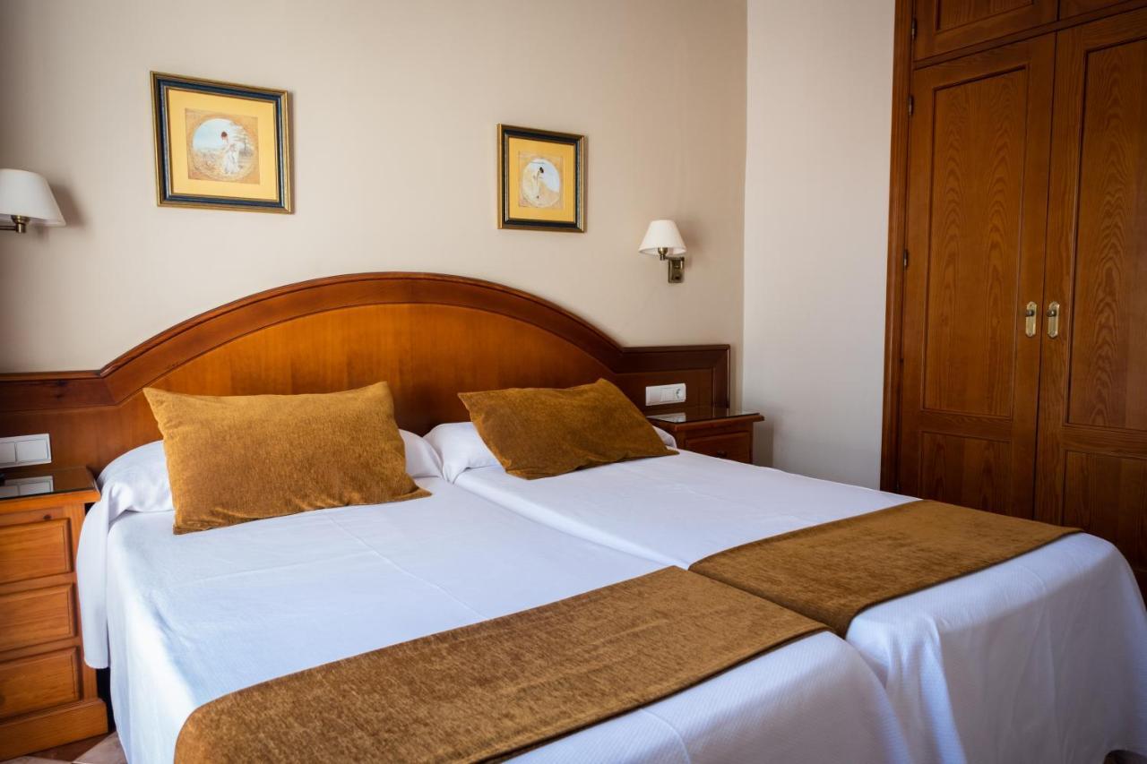 Hostal Cabo Roche Conil De La Frontera Extérieur photo