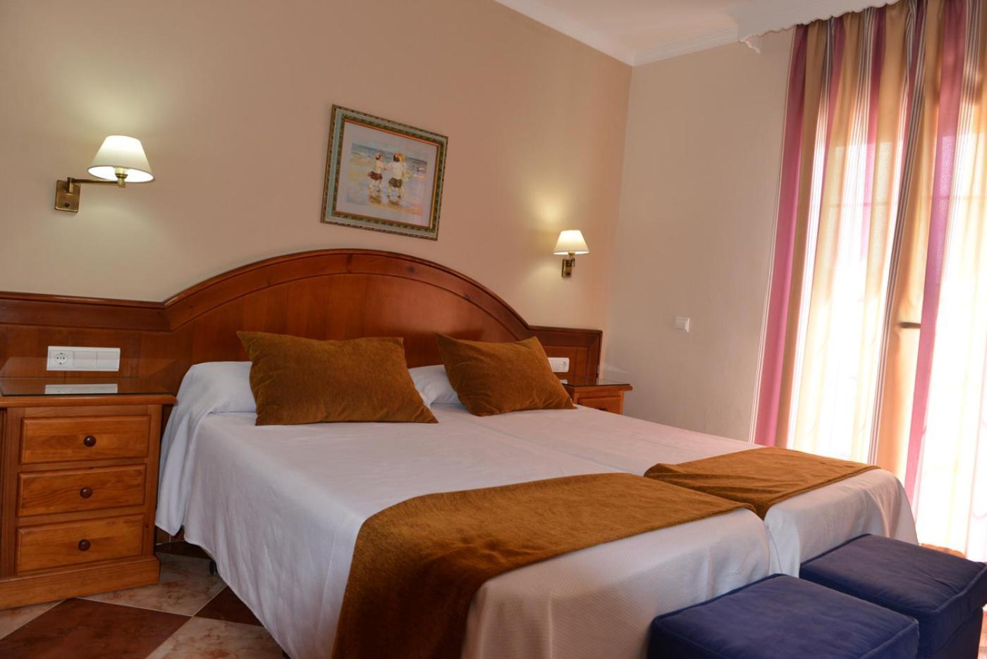 Hostal Cabo Roche Conil De La Frontera Extérieur photo